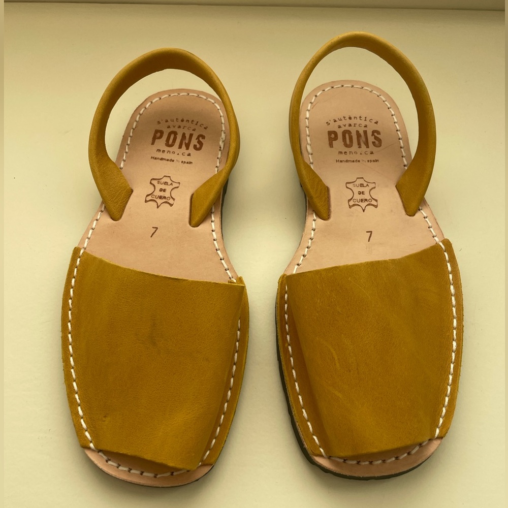Pons Yellow Leather Sandals